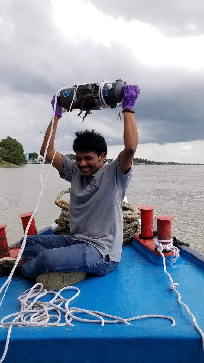 Geochemical Research Unit And Laboratories Centre for Earth Sciences